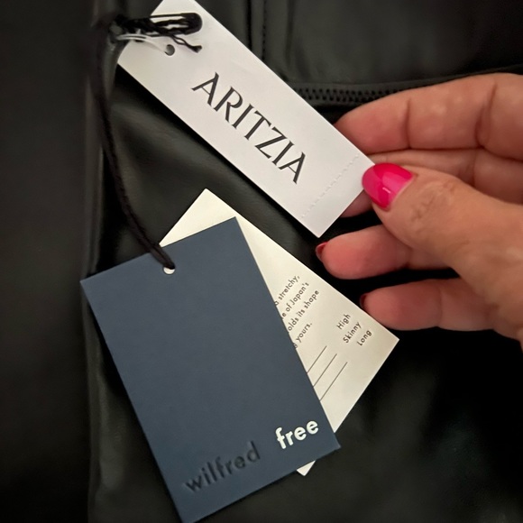 Wilfred Free Daria Vegan Leather Black Leggings size Small - Picture 8 of 16